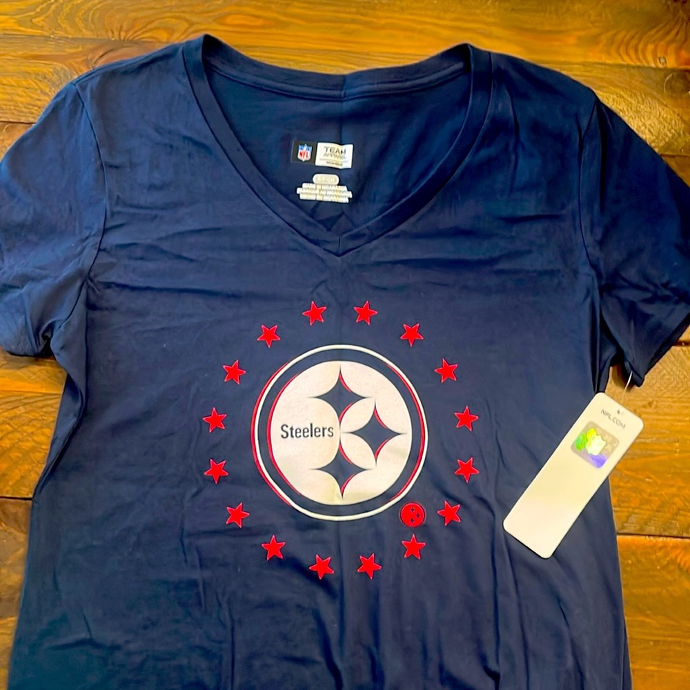 NFL Steelers women’s size small red white and blue short sleeve top